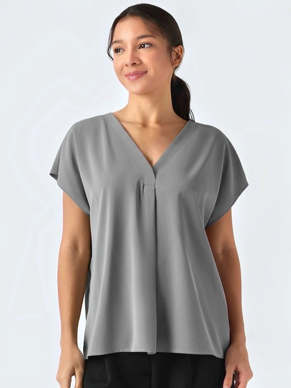 Halara V-Neck Blouse in Gray Size Large Like New